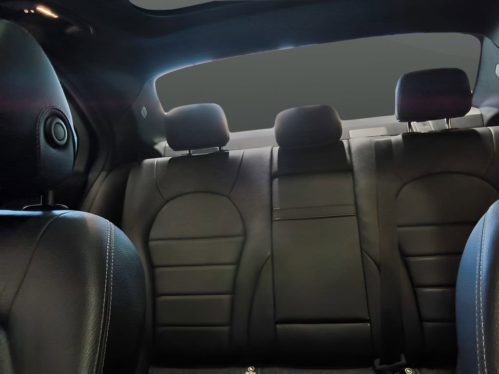 Used 2020 Mercedes-Benz C 300 4MATIC Sedan image 28