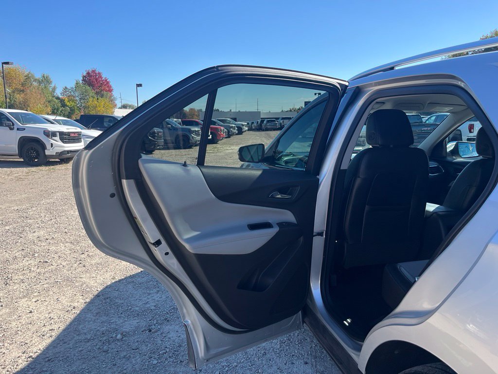 Used 2019 Chevrolet Equinox Premier FWD image 30