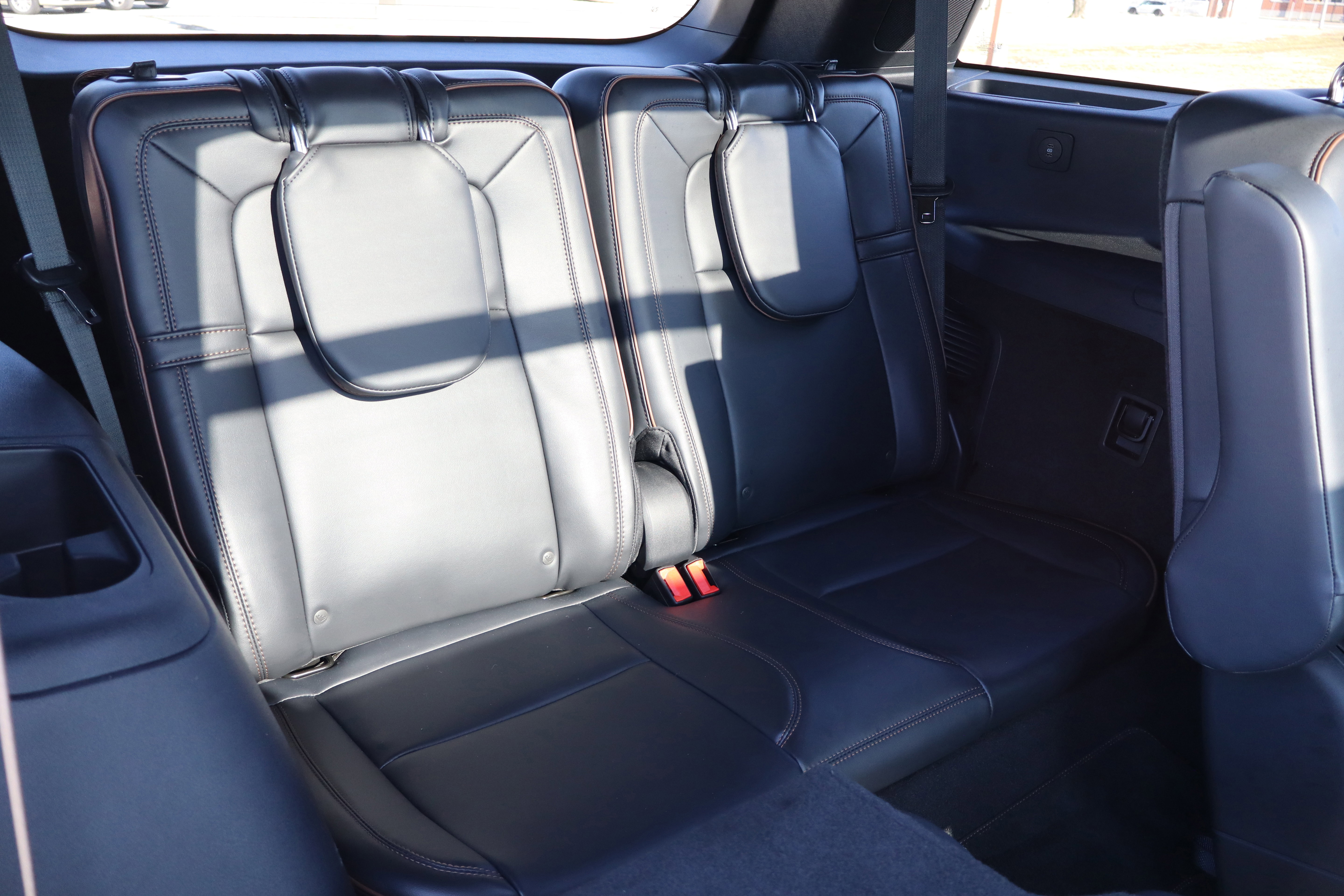 Used 2025 Lincoln Aviator Black Label AWD/4WD image 13