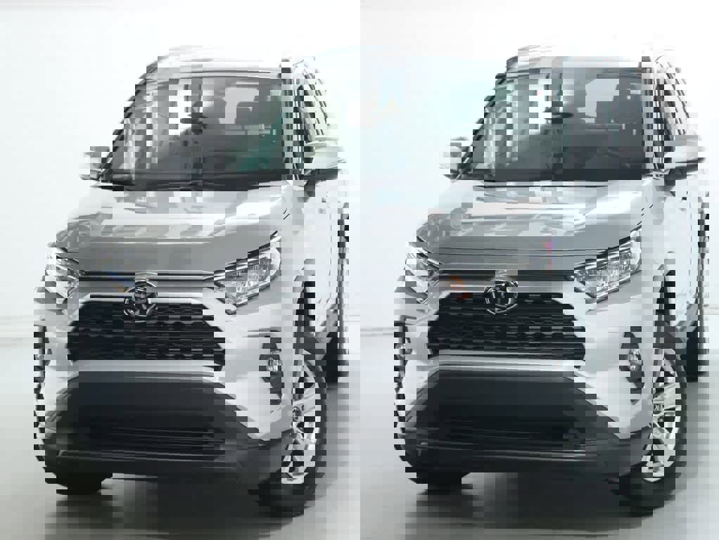 Certified 2020 Toyota RAV4 XLE image 2