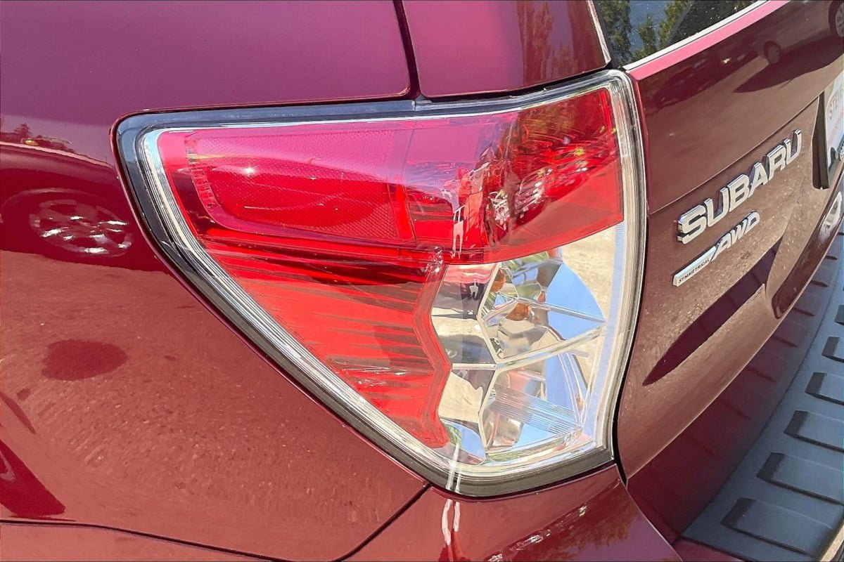 Used 2010 Subaru Forester 2.5X Limited AWD/4WD image 22