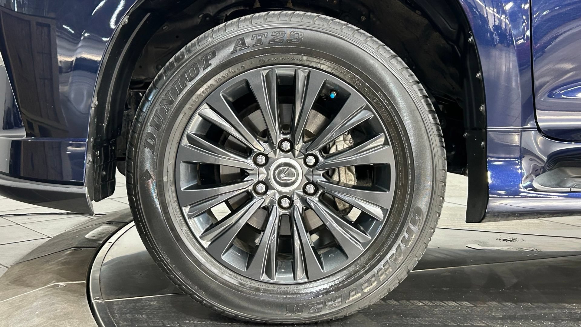 Used 2023 Lexus GX 460 Premium AWD/4WD image 22