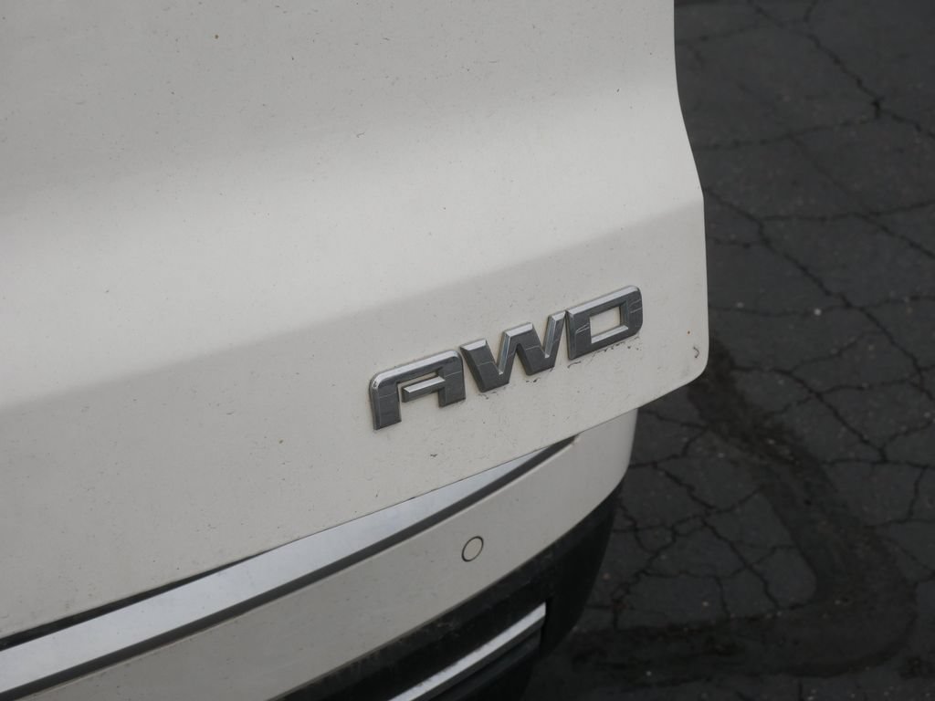 Used 2015 GMC Acadia SLT AWD/4WD image 9