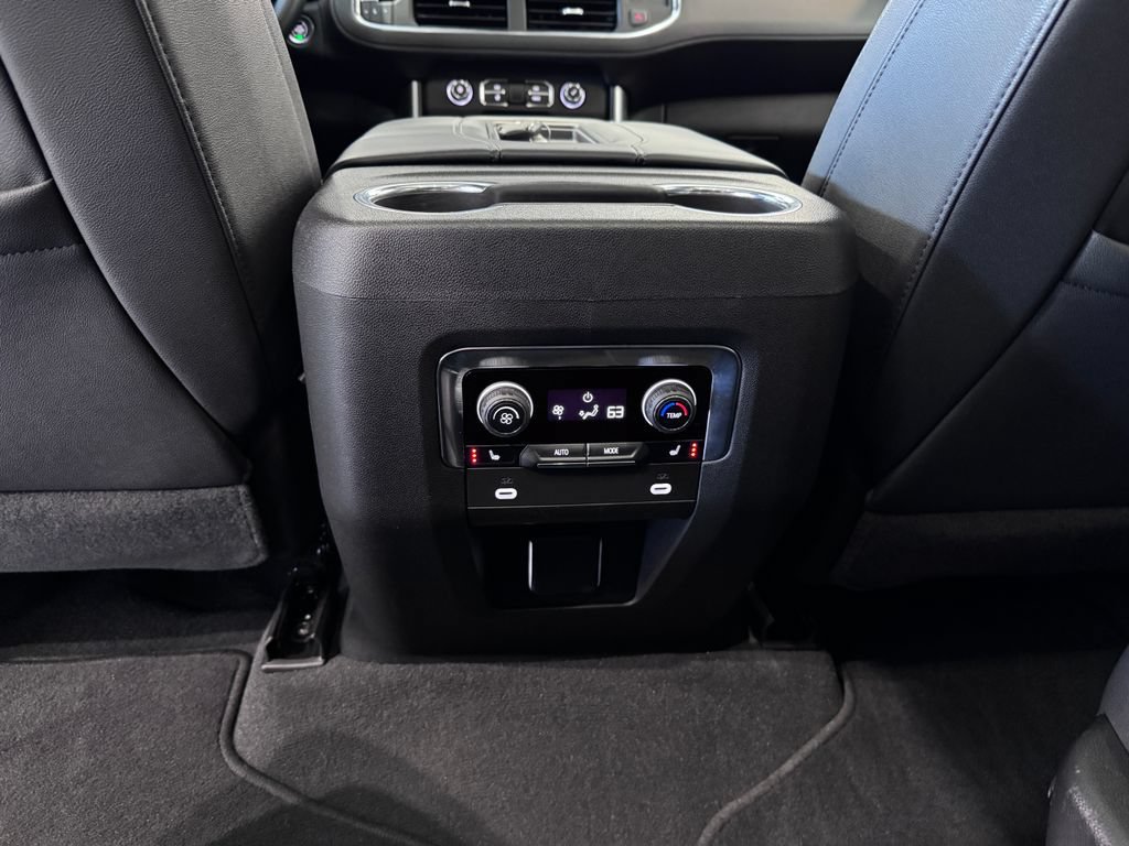 Certified 2023 Chevrolet Tahoe Z71 w/ Luxury Package AWD/4WD image 32