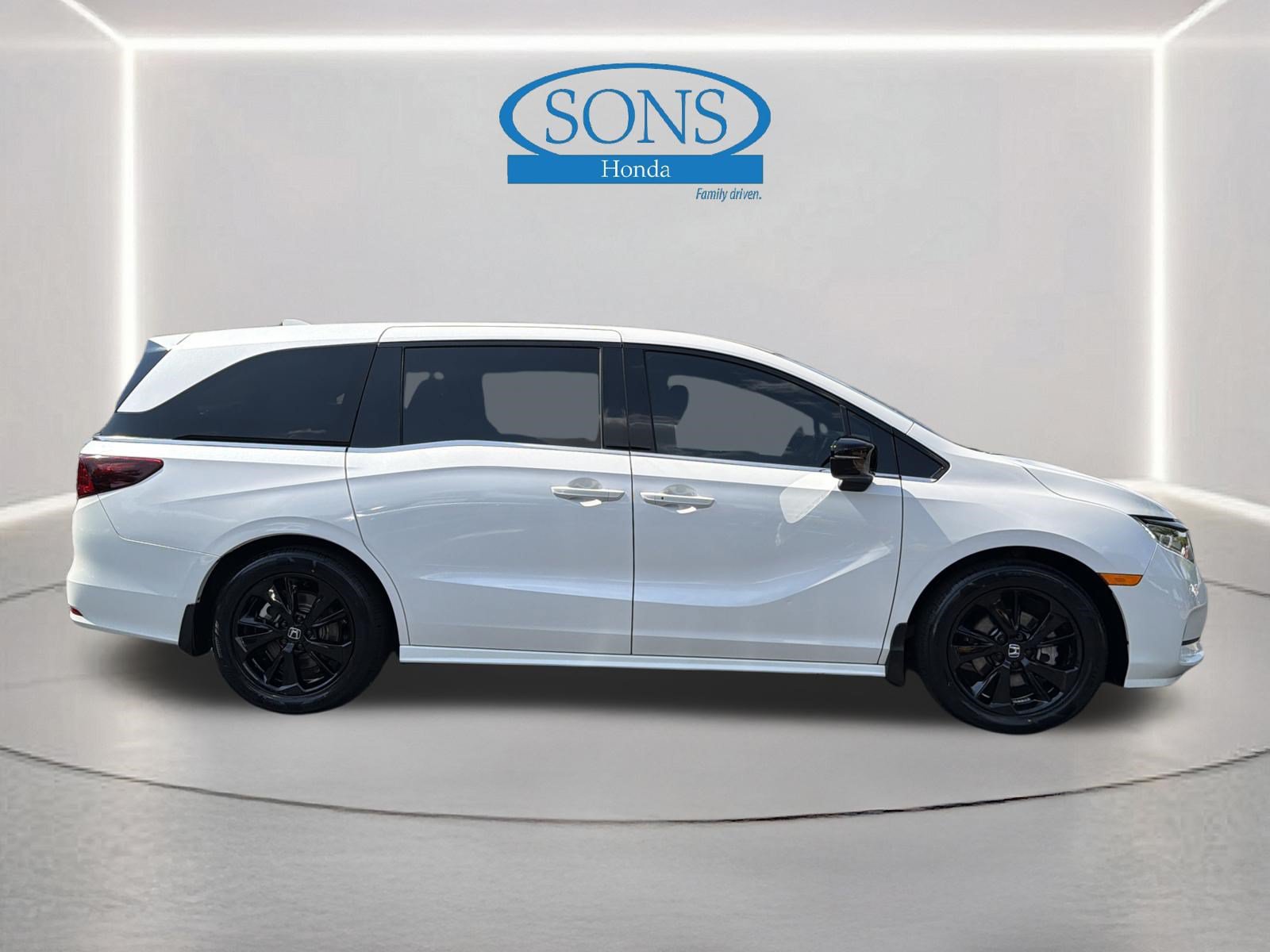 Certified 2024 Honda Odyssey Sport image 31