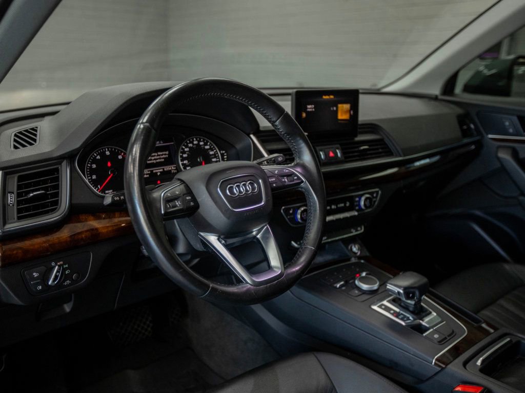 Used 2018 Audi Q5 2.0T Premium w/ Convenience Package AWD/4WD image 16