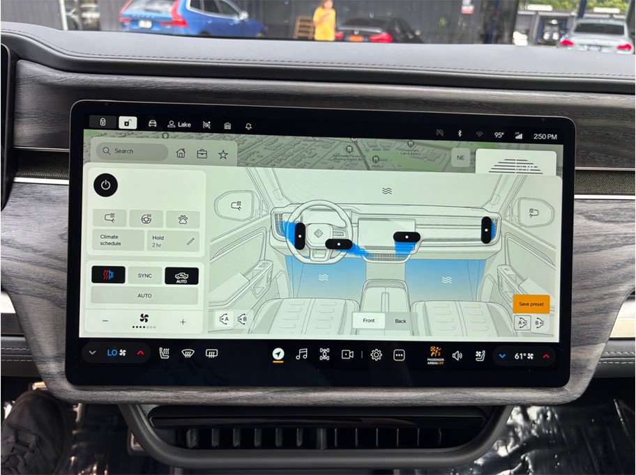 Used 2022 Rivian R1T Adventure AWD/4WD image 28