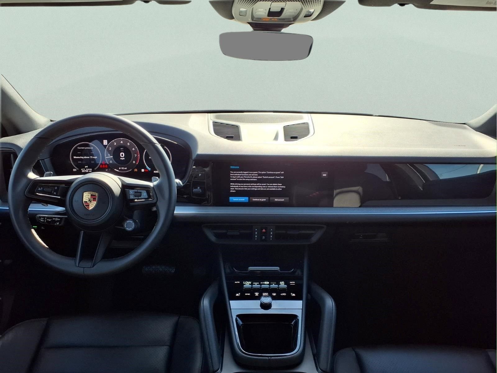 Used 2025 Porsche Cayenne image 13