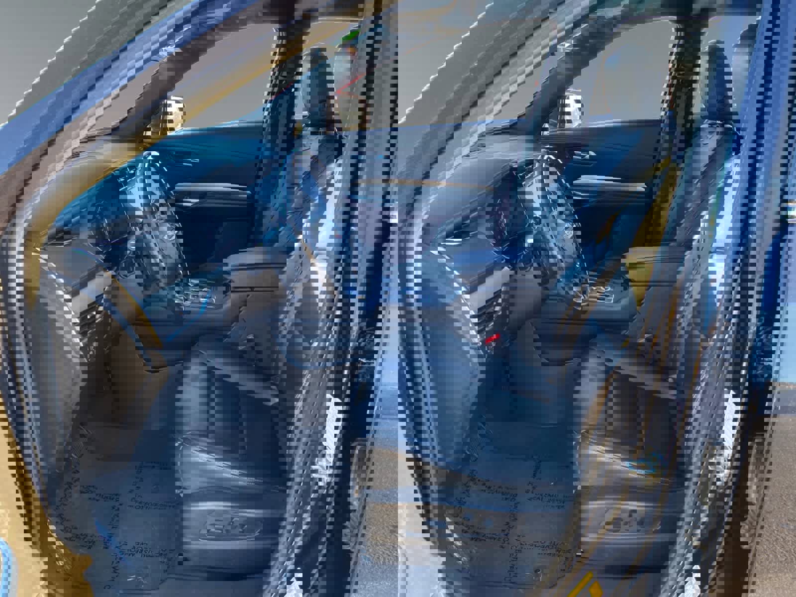 Used 2023 Cadillac XT4 Premium Luxury image 9