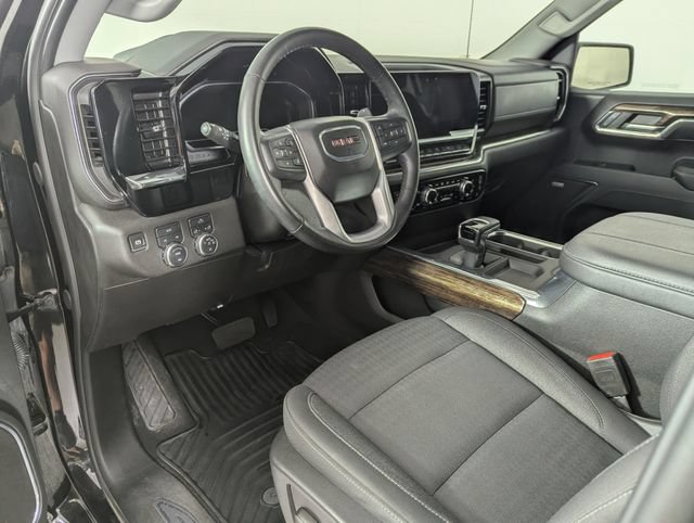 Used 2024 GMC Sierra 1500 Elevation w/ Preferred Package AWD/4WD image 17