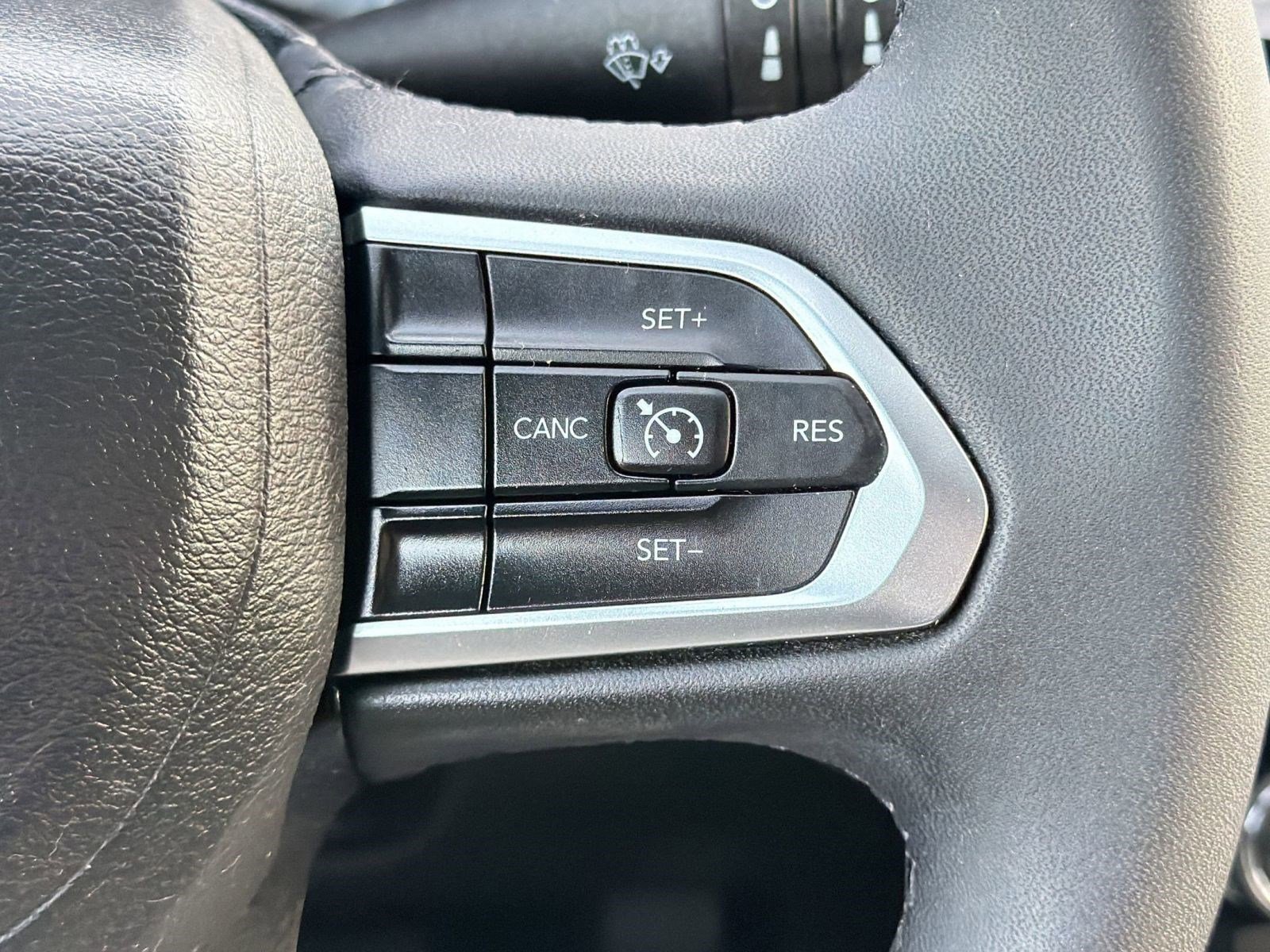 Used 2022 Jeep Compass Altitude FWD image 26