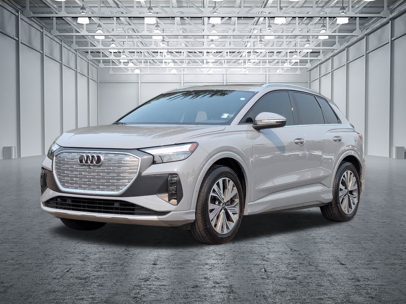 Used 2023 Audi Q4 e-tron Premium Plus w/ Premium Plus RWD image 9