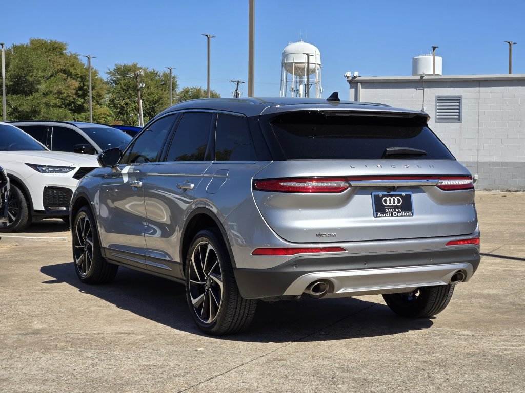 Used 2023 Lincoln Corsair Reserve w/ Equipment Group 201A FWD image 11