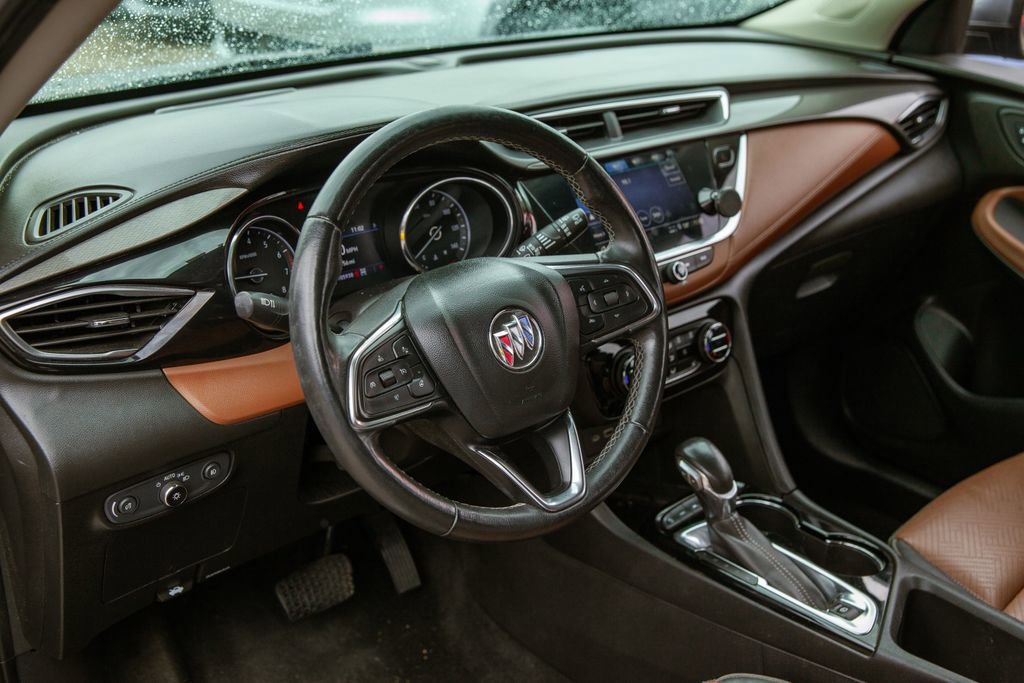 Used 2021 Buick Encore GX Essence w/ Experience Buick Package image 11