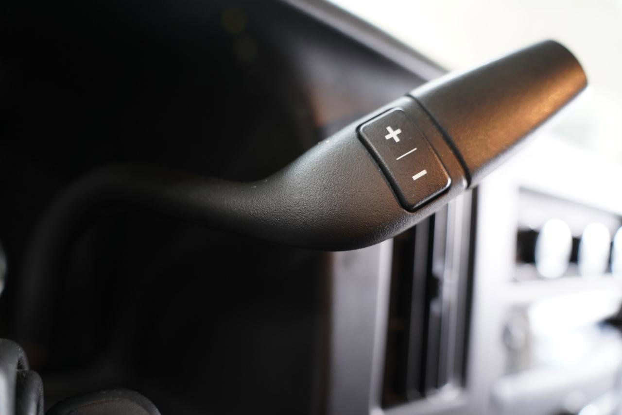 Used 2023 Chevrolet Express 2500 w/ Driver Convenience Package image 14