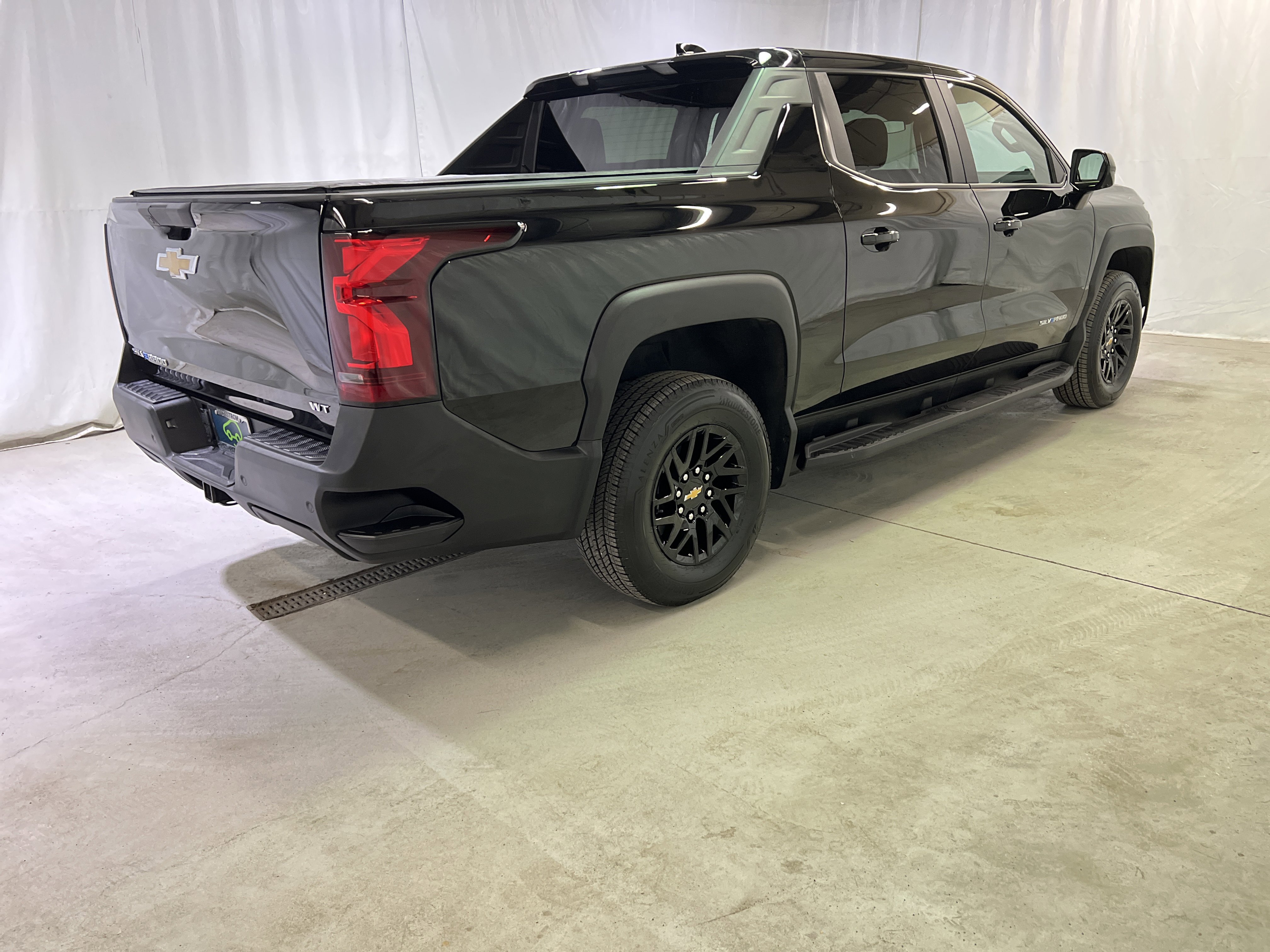 Used 2024 Chevrolet Silverado EV W/T image 11