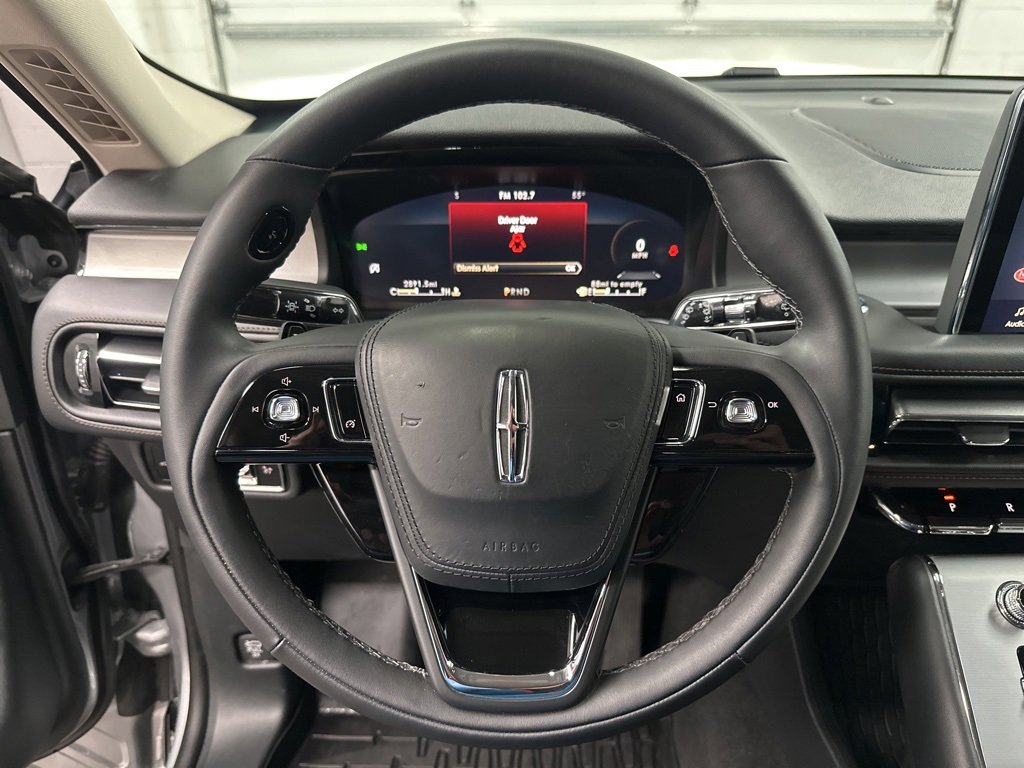 Used 2024 Lincoln Aviator AWD w/ Premium Package image 15