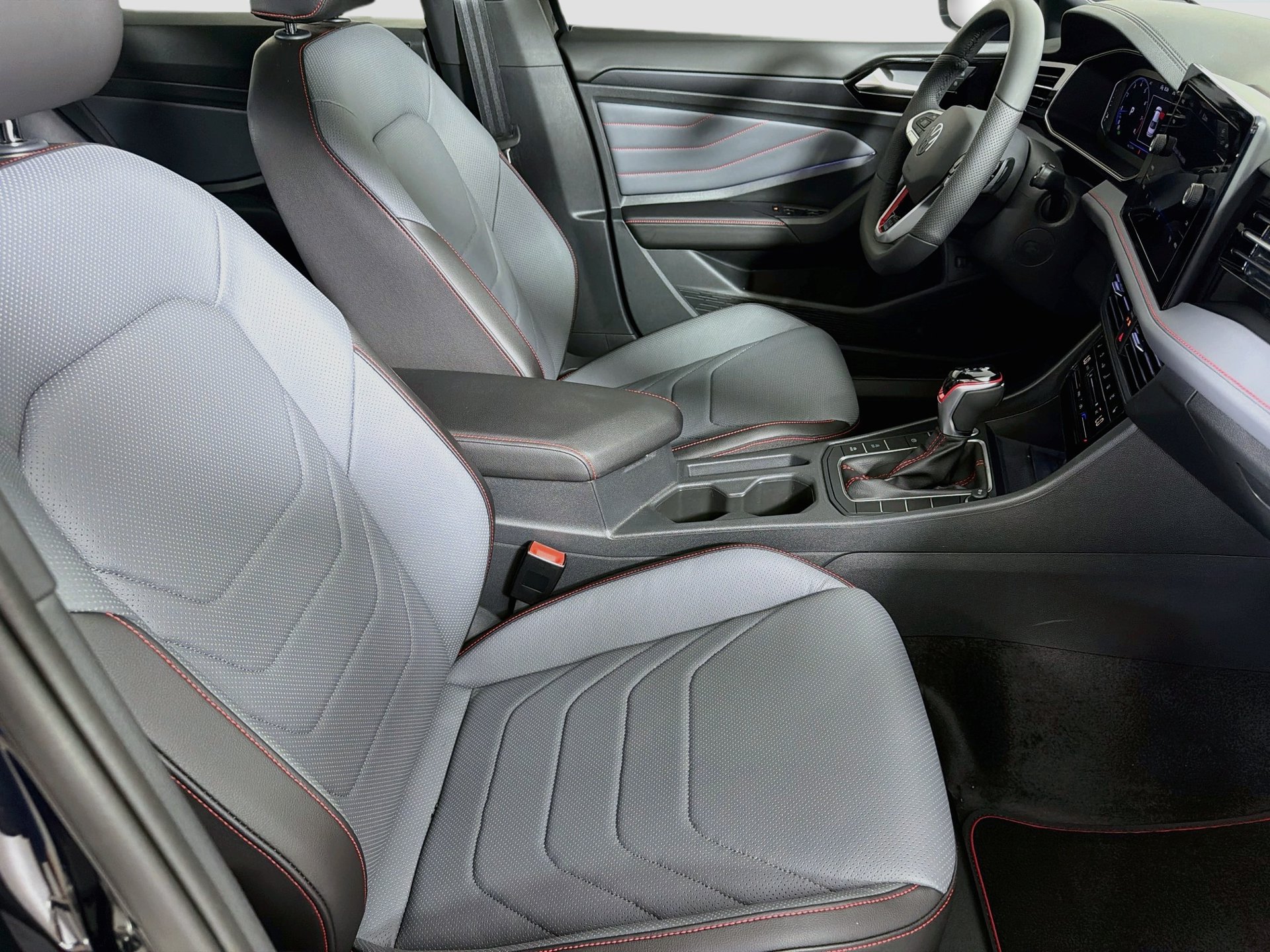 New 2027 Volkswagen Jetta GLI Autobahn FWD image 23