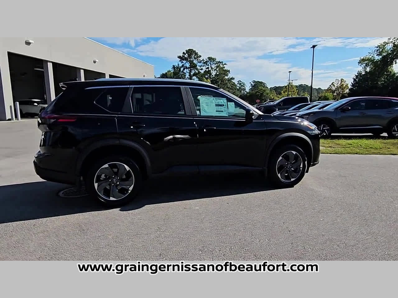 New 2026 Nissan Rogue SV image 33