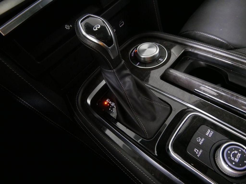 Used 2022 INFINITI QX80 Luxe image 25