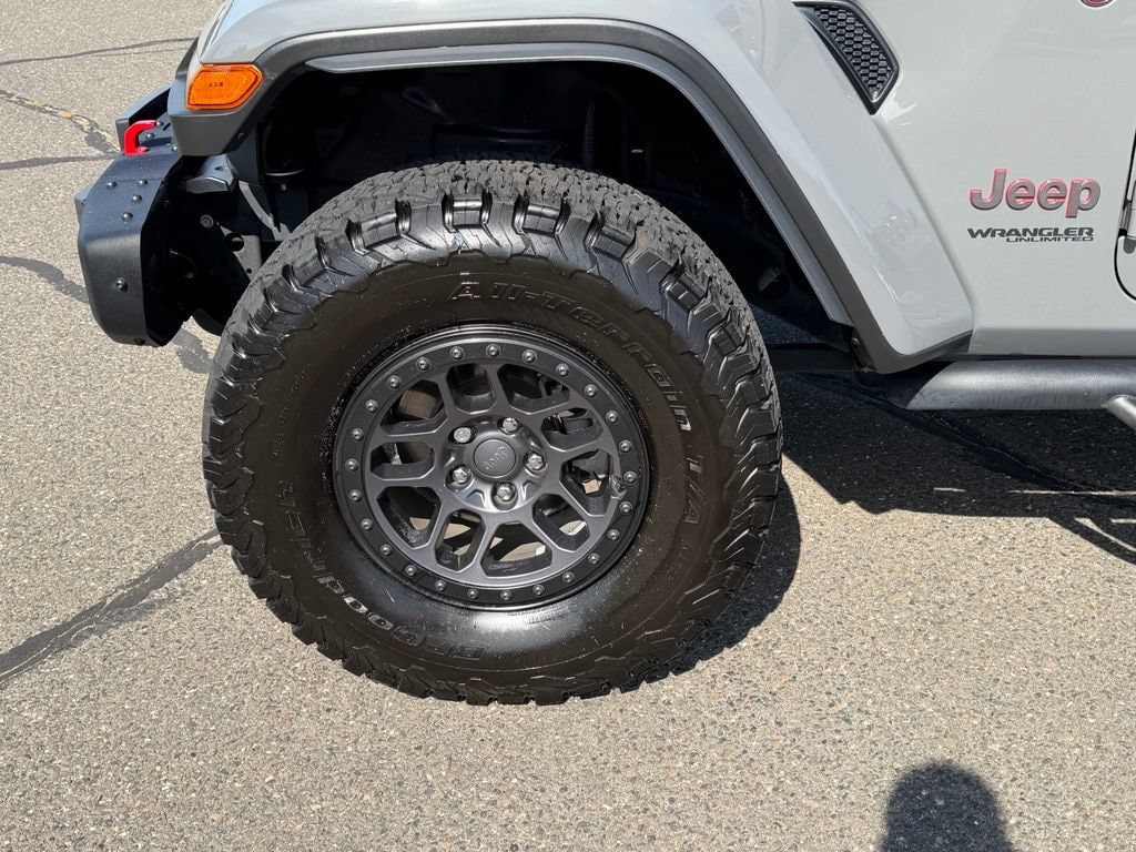 Used 2022 Jeep Wrangler Unlimited Rubicon w/ Xtreme Recon 35" Tire Package AWD/4WD image 9