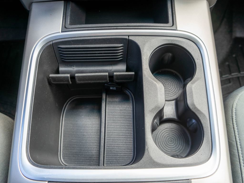 Used 2017 RAM 1500 Classic SLT image 25