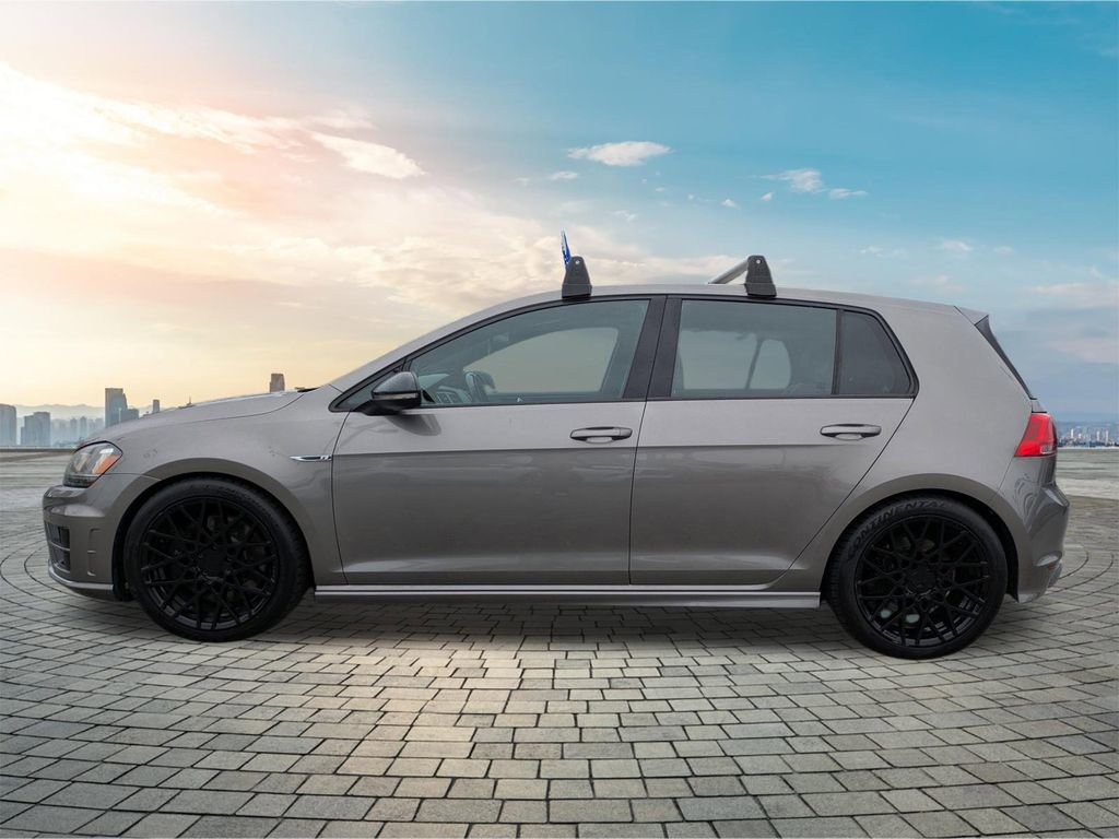 Used 2016 Volkswagen Golf R 4-Door AWD/4WD image 8