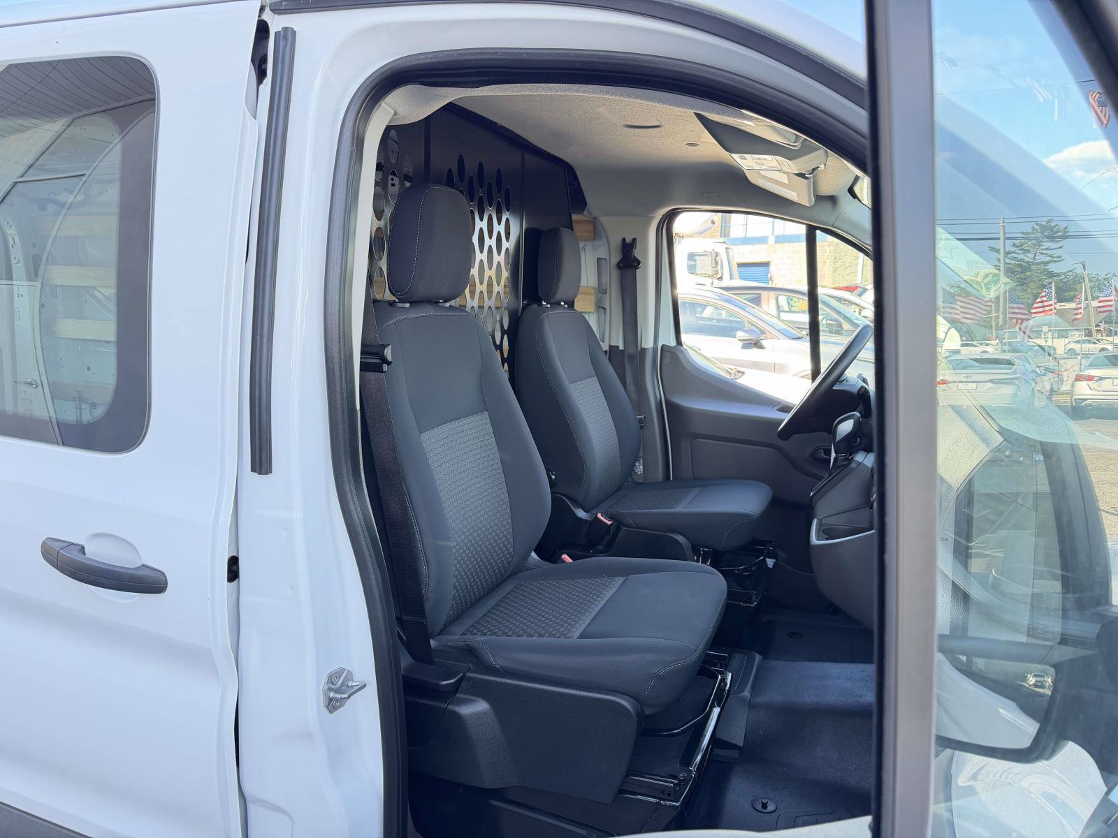 Used 2025 Ford Transit 250 Low Roof w/ Exterior Upgrade Package RWD image 12