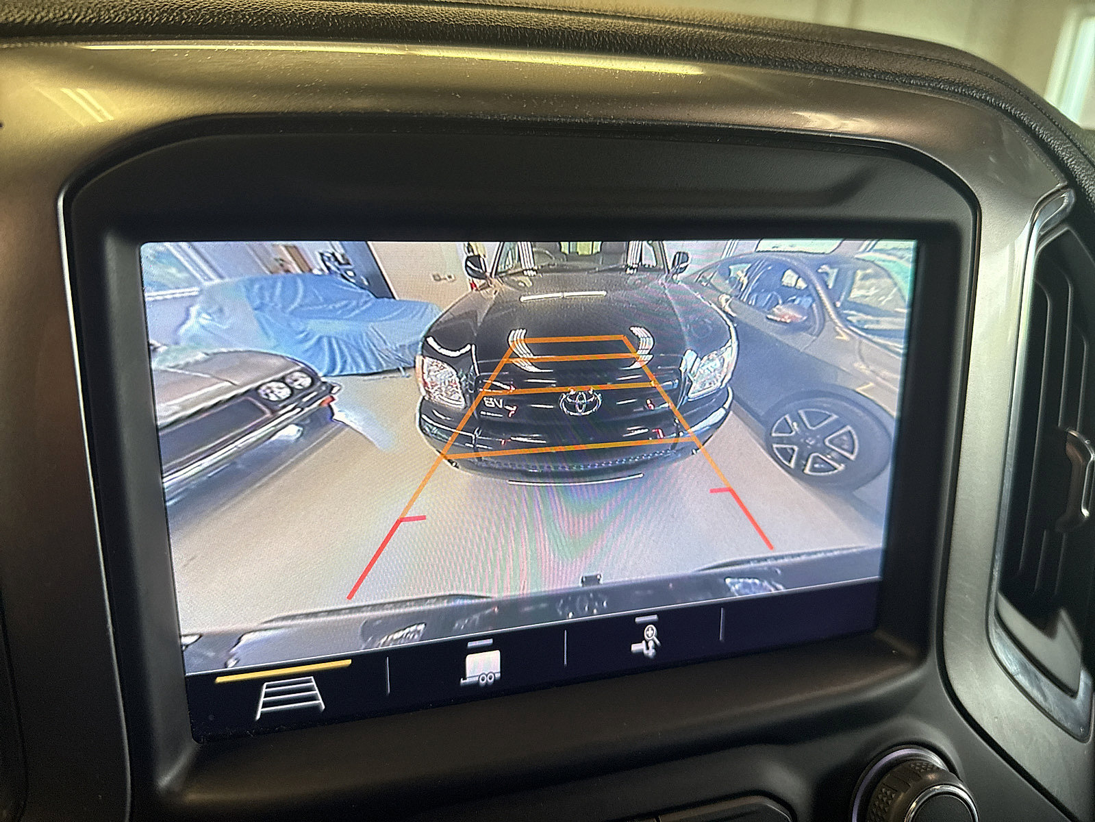 Used 2019 Chevrolet Silverado 1500 LT Trail Boss AWD/4WD image 43