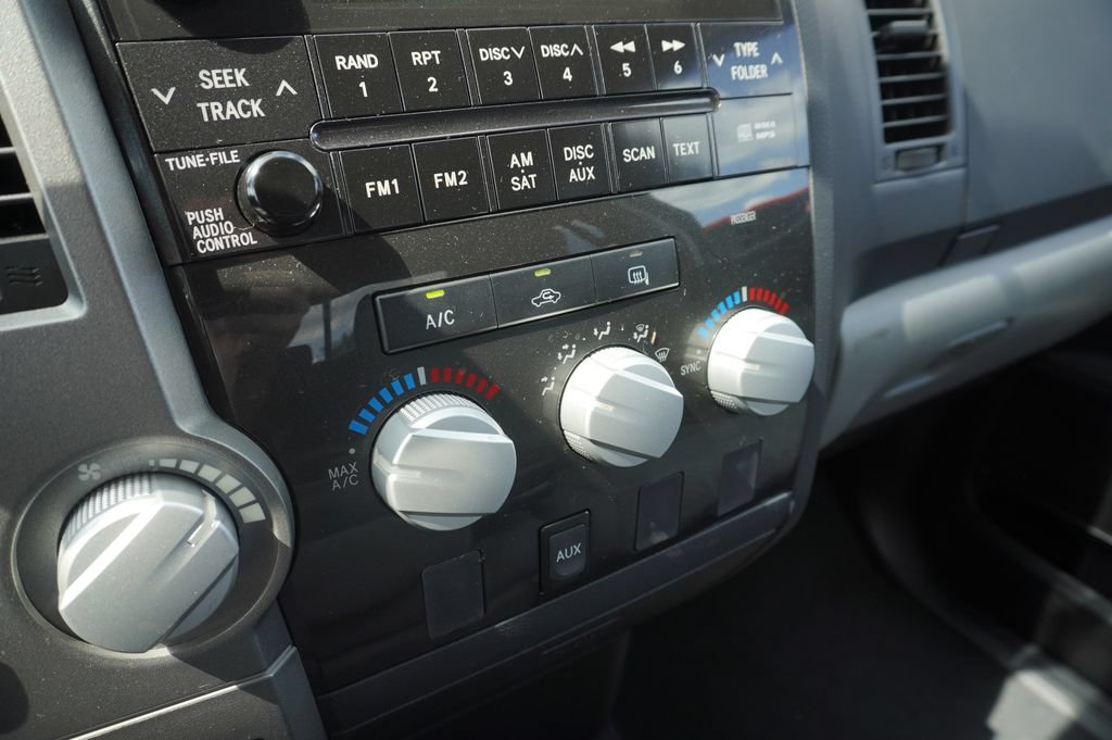 Used 2013 Toyota Tundra 4x4 Double Cab w/ Tow Pkg image 17