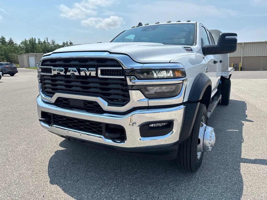New 2026 RAM 5500 Tradesman w/ Chrome Appearance Group AWD/4WD image 33