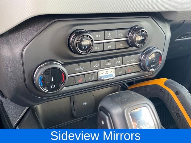 Used 2022 Ford Bronco Badlands image 13