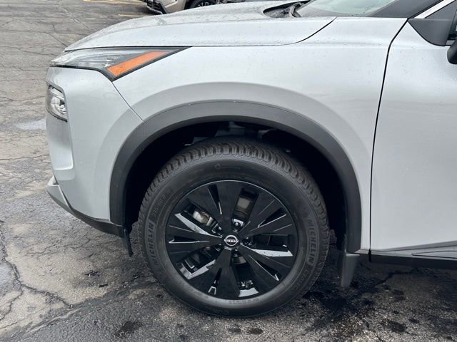 Certified 2023 Nissan Rogue SV w/ SV Premium Package image 7