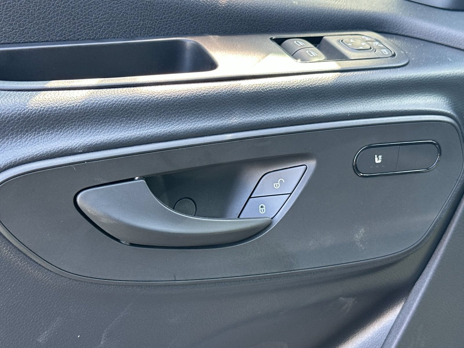 New 2025 Mercedes-Benz eSprinter 170 Cargo image 11
