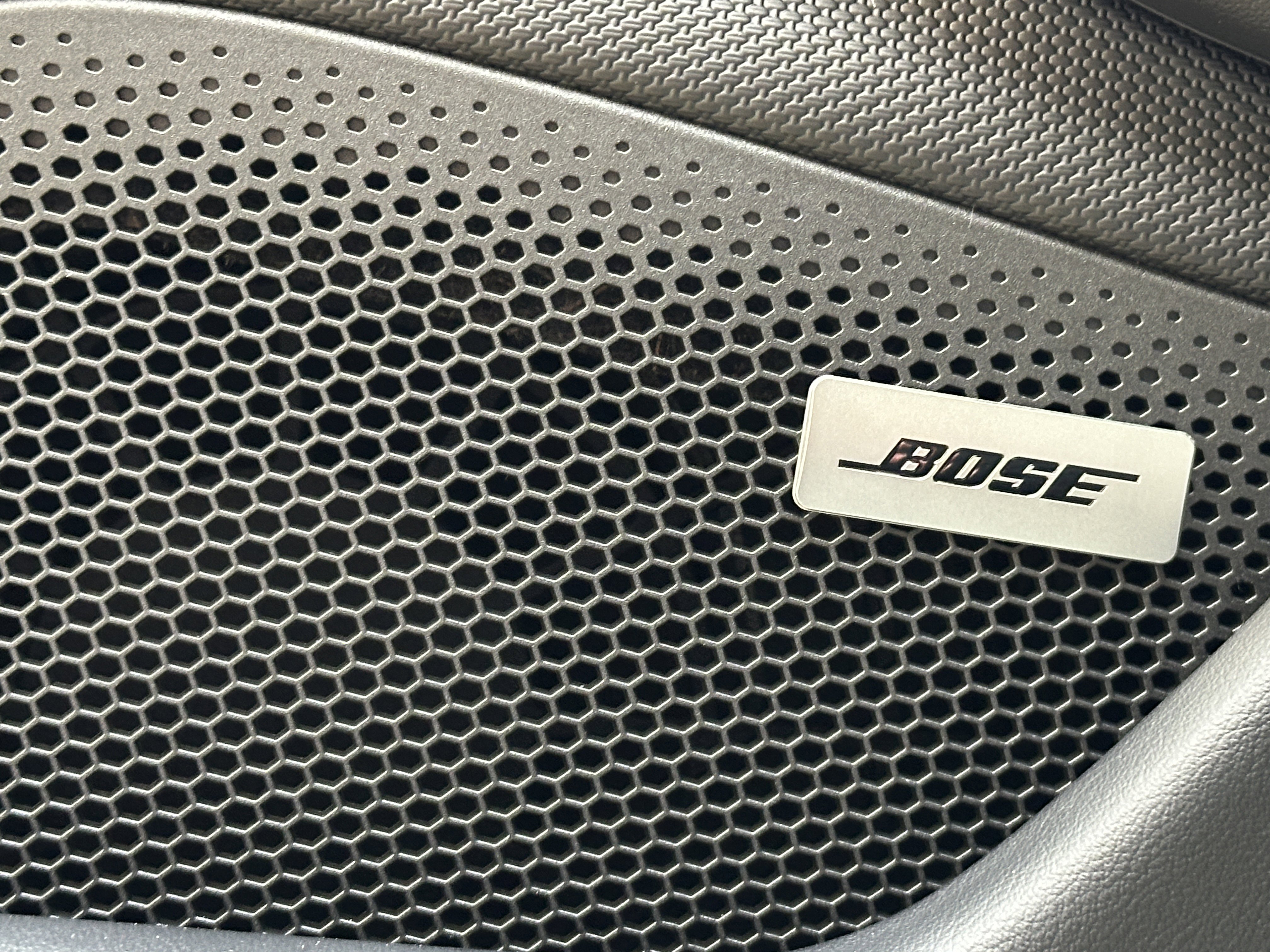 New 2026 Porsche Taycan 4S image 30