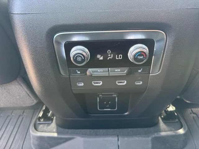 Used 2024 GMC Yukon Denali Ultimate AWD/4WD image 41