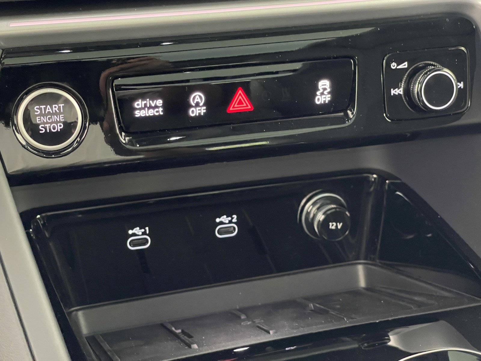 New 2025 Audi Q5 Premium Plus image 33