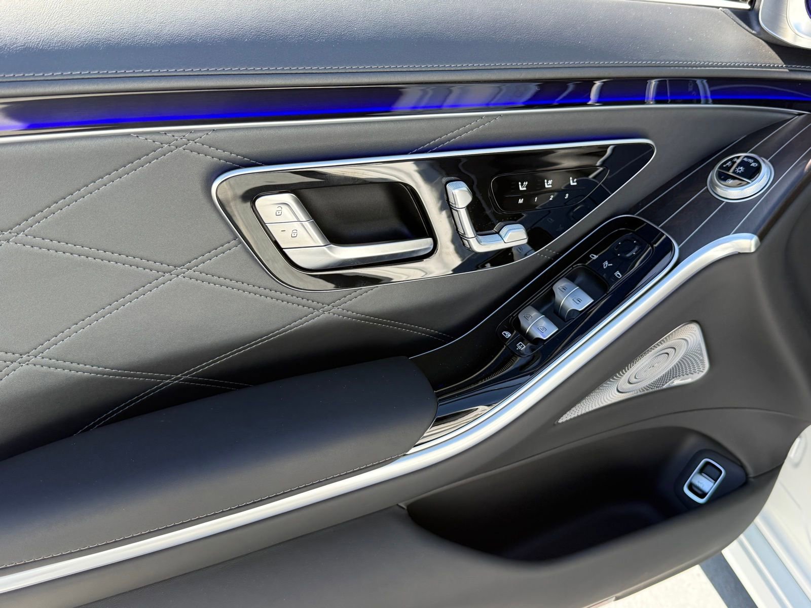 New 2026 Mercedes-Benz Maybach S 580 4MATIC image 16