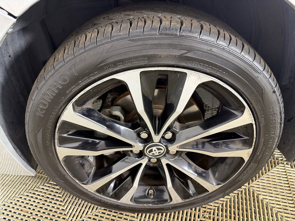 Used 2019 Toyota Corolla SE FWD image 11