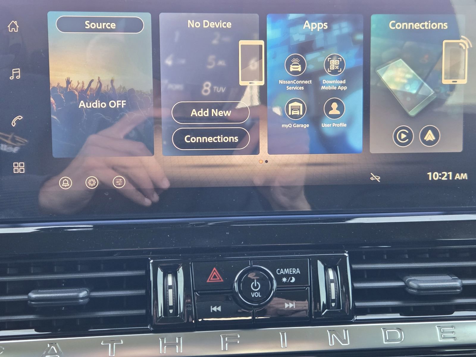 New 2026 Nissan Pathfinder SV image 15