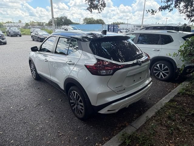Used 2024 Nissan Kicks SV FWD image 4