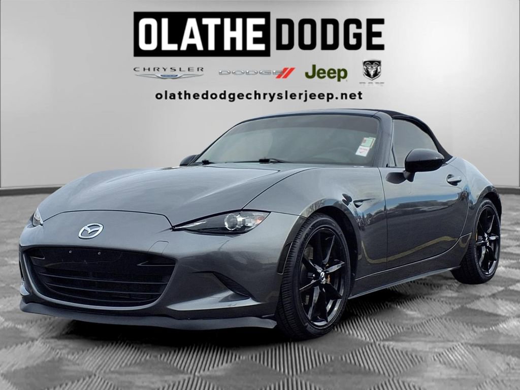 Used 2019 MAZDA MX-5 Miata Club image 1