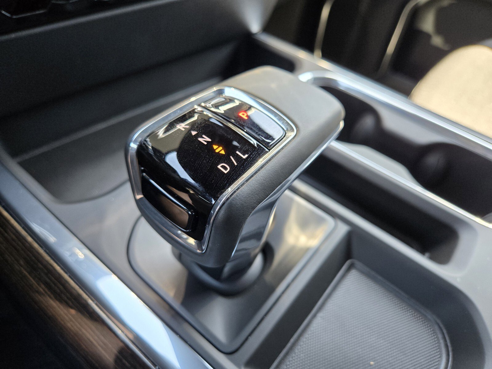 New 2025 GMC Sierra 1500 Elevation w/ X31 Off-Road Package AWD/4WD image 13