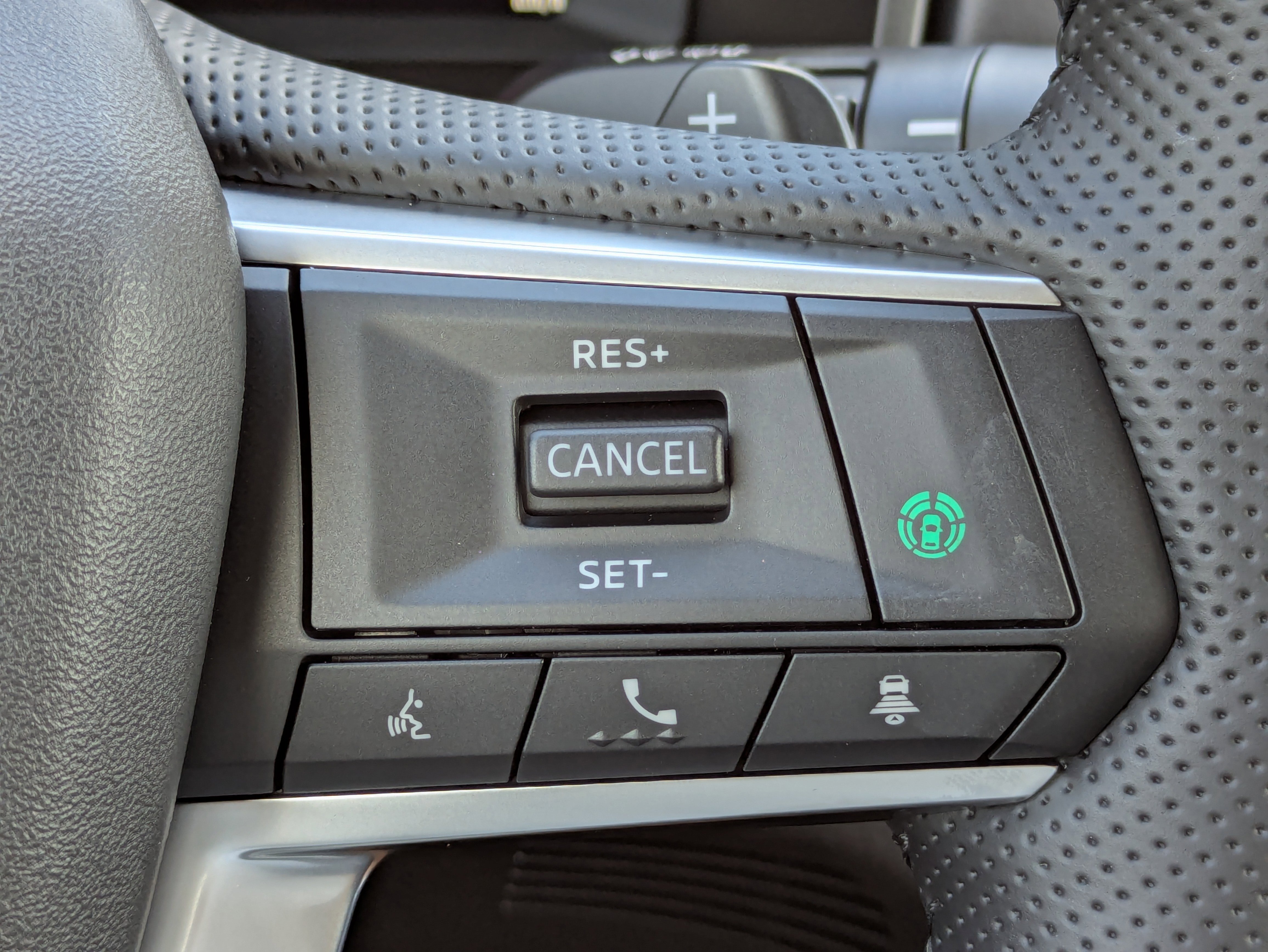 New 2025 Mitsubishi Outlander SEL image 29