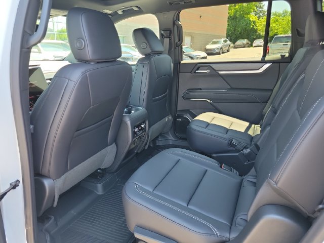 New 2026 GMC Acadia Elevation w/ Black Edition AWD/4WD image 10