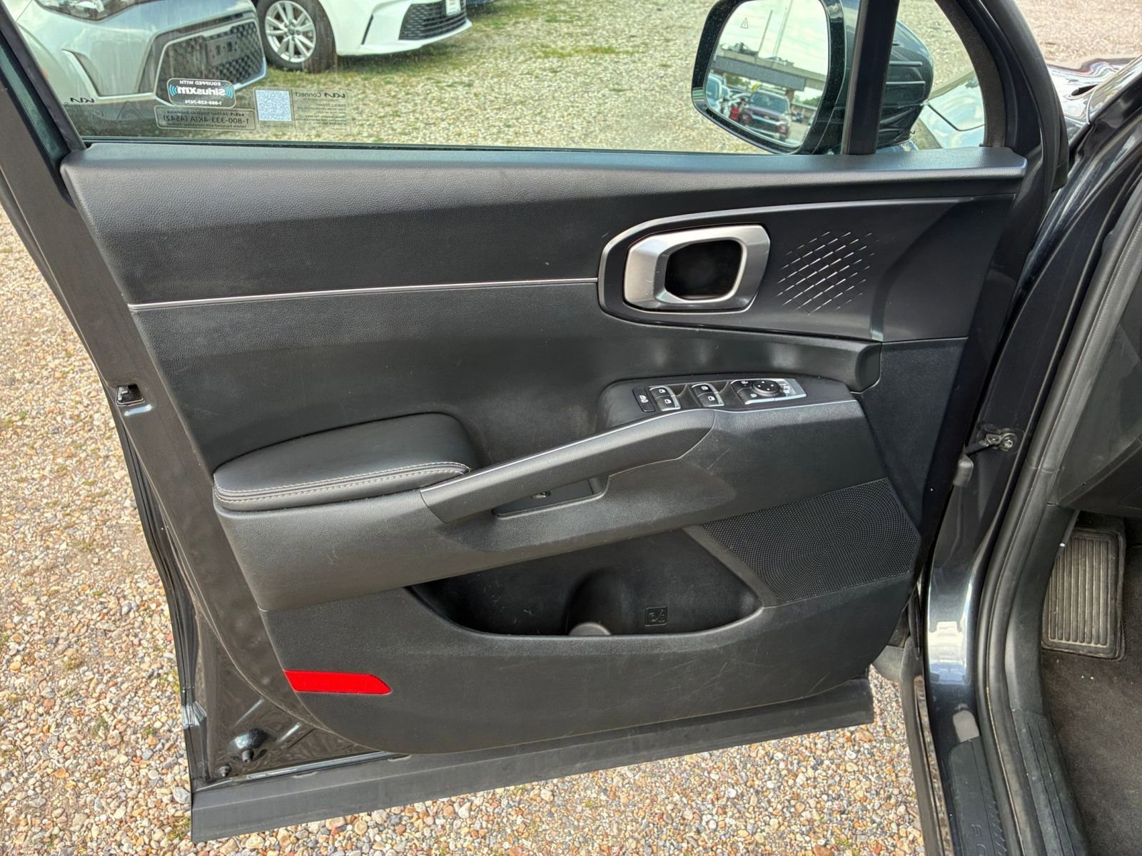 Used 2024 Kia Sorento S FWD image 15