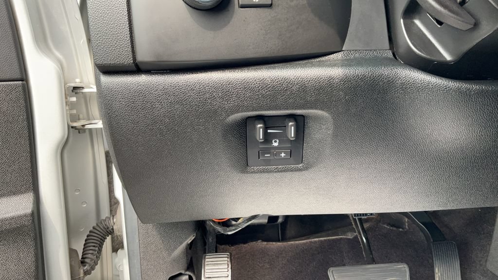 Used 2010 Chevrolet Silverado 2500 LT w/ Interior Plus Package AWD/4WD image 26
