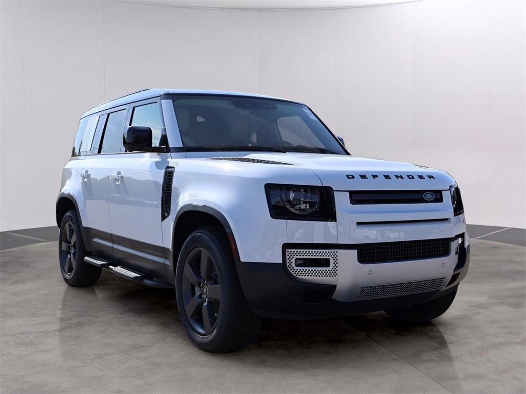 New 2025 Land Rover Defender 110 S image 3
