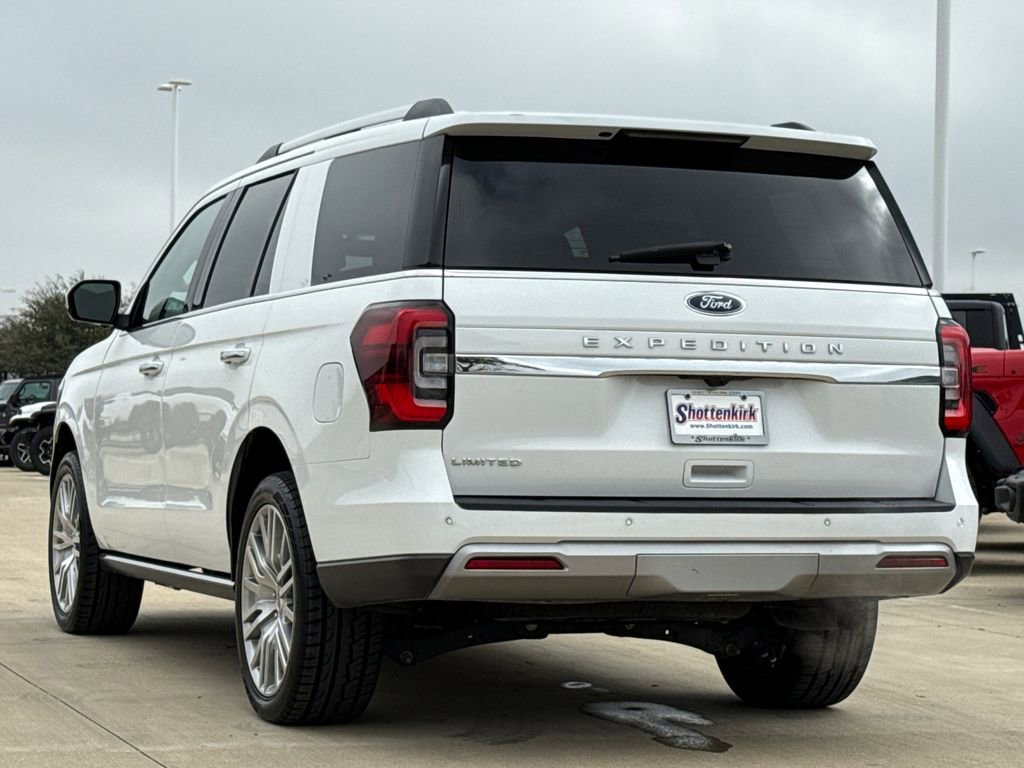 Used 2024 Ford Expedition Limited image 6