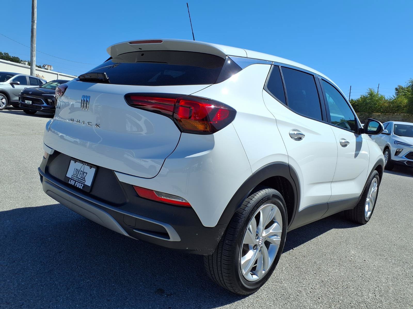 Used 2024 Buick Encore GX Preferred FWD image 32